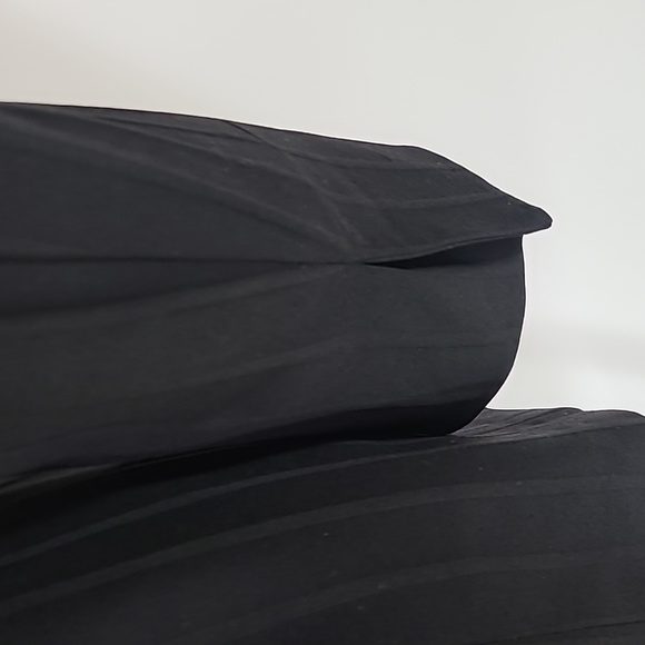 Gianfranco Ferre blazer vintage chic size 42 black wool with gold accent buttons - Picture 7 of 13